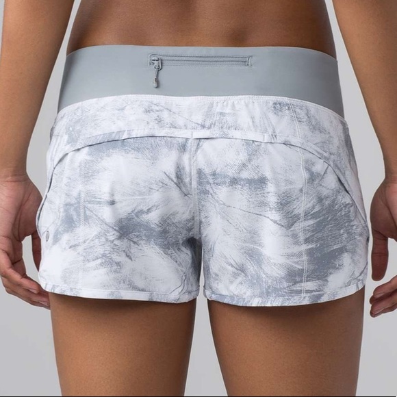 lululemon athletica Pants - Lululemon Speed Short (4-way Stretch 2.5")